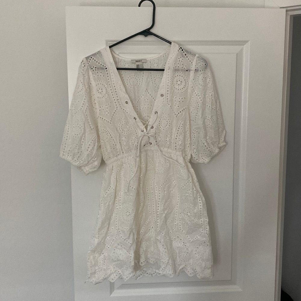 Forever 21 swimsuit cover size M white